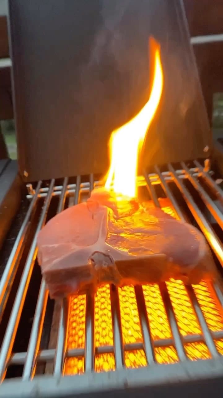 Post 9 by @morefitnessfood on Instagram (video)