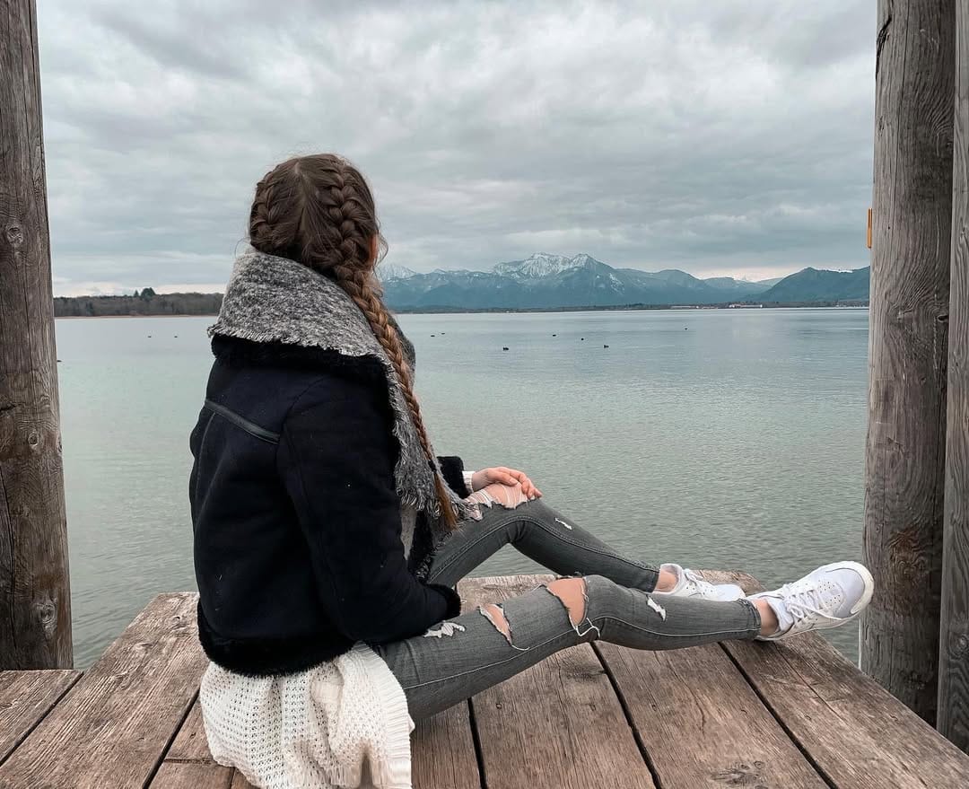 Post 8 by @marenjolie on Instagram (image)