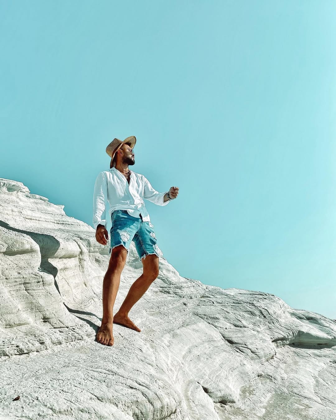 Post 4 by Ömer Atmaz® on Instagram (image)