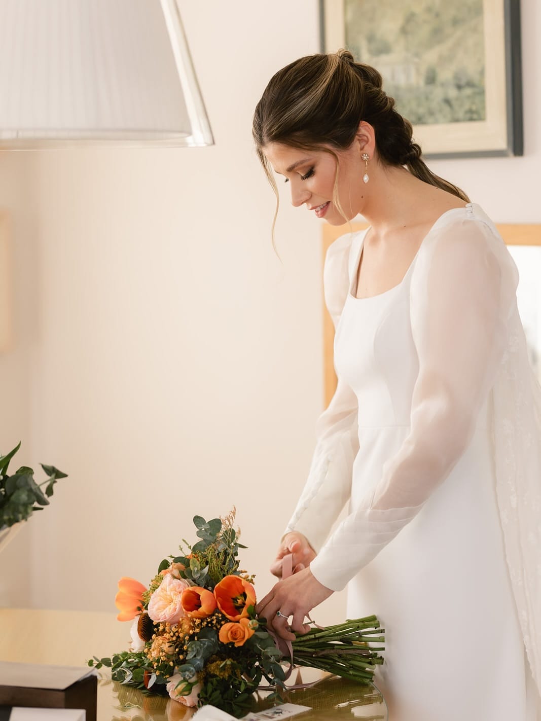 Post 6 by Paula Del Vas  Novias on Instagram (carousel)