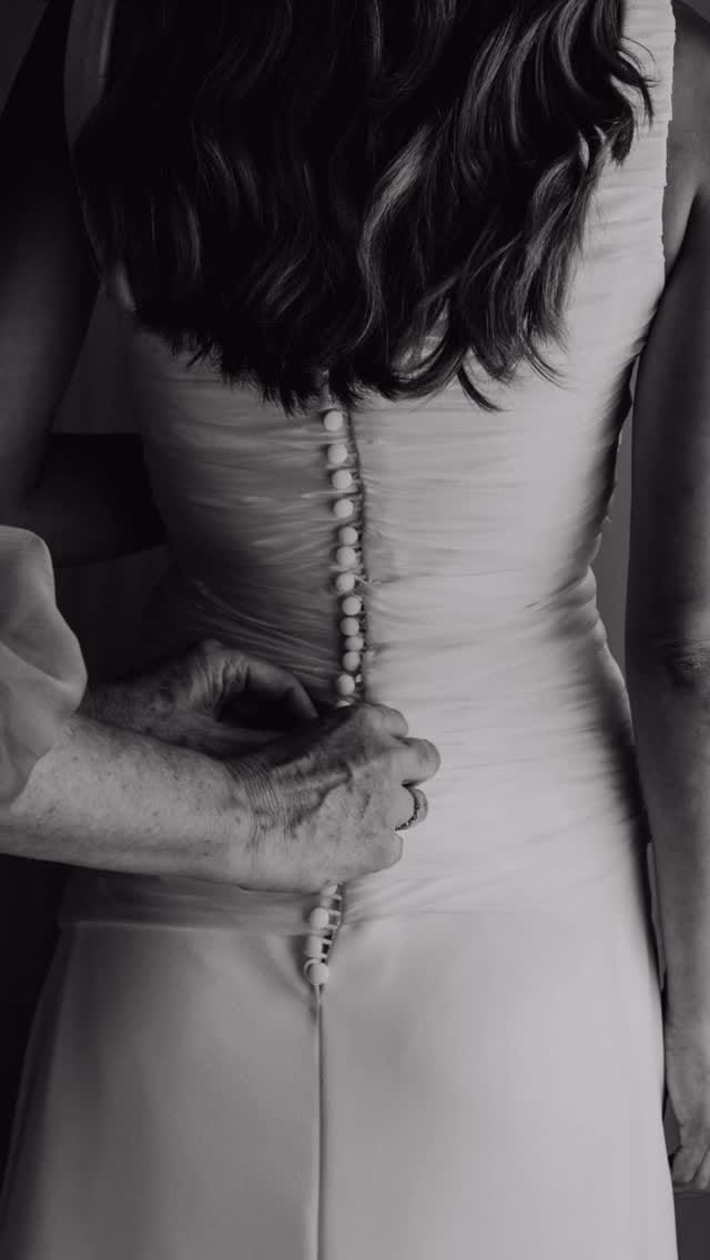 Post 4 by Paula Del Vas  Novias on Instagram (video)