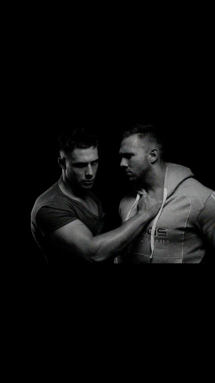 Post 8 by MGMK Brüder on Instagram (video)
