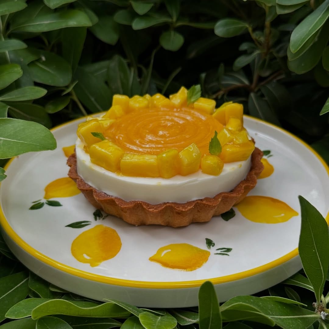 Post 8 by Sade Patisserie on Instagram (image)