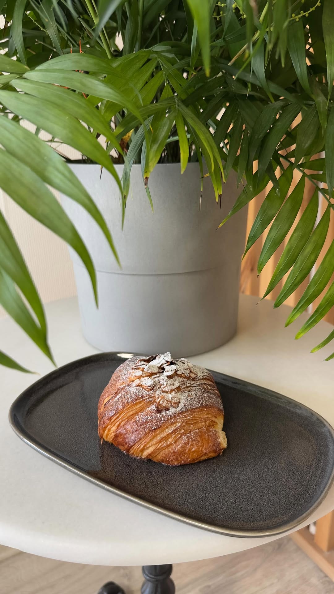 Post 2 by Sade Patisserie on Instagram (video)