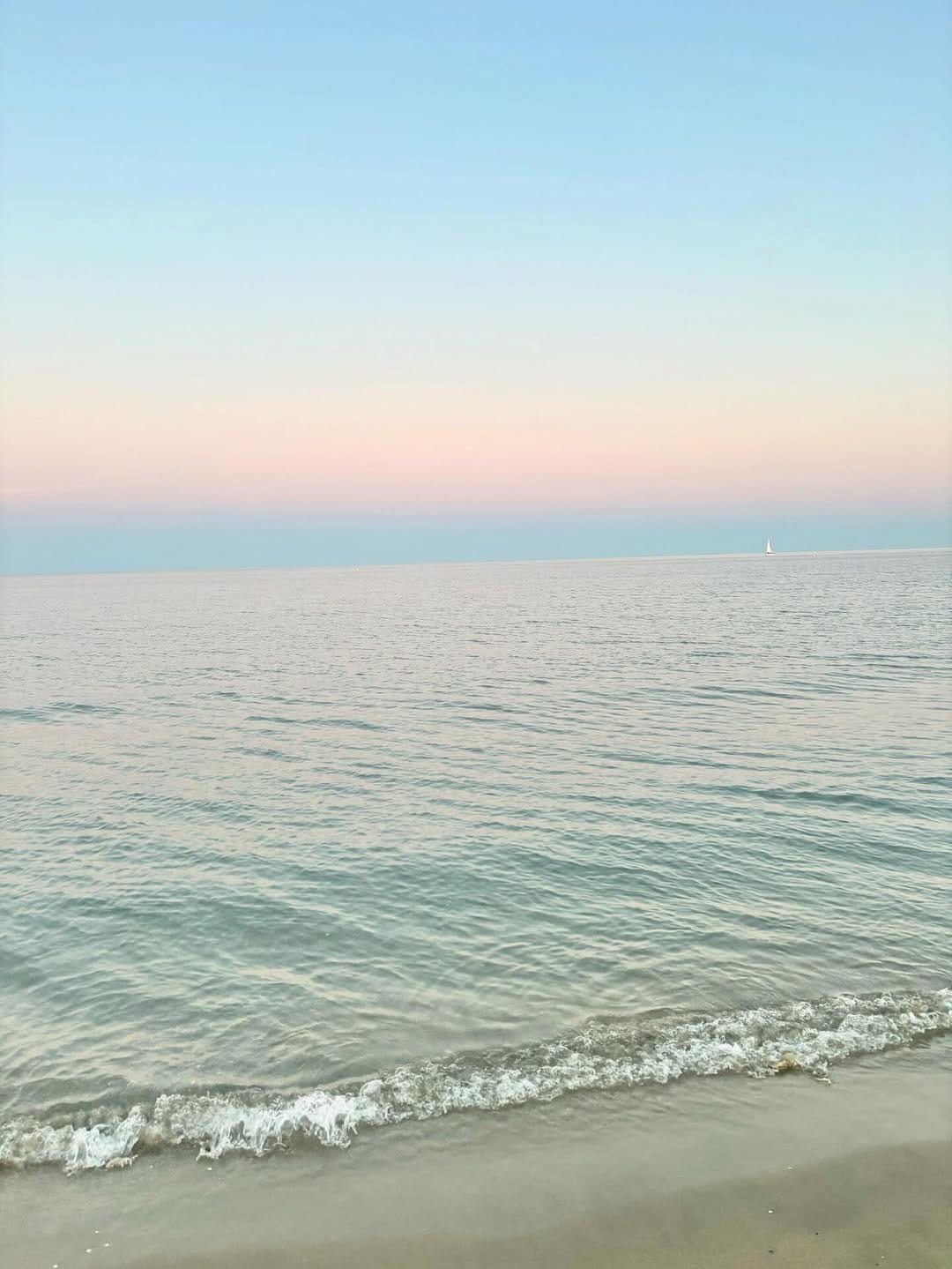Post 9 by Andréa Desanglois on Instagram (image)