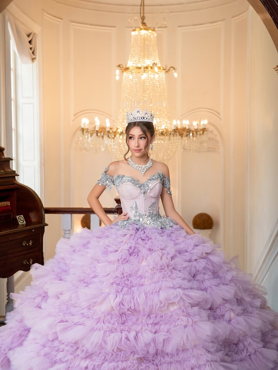 Post 5 by Vestidos Para Tus XV on Instagram (carousel)