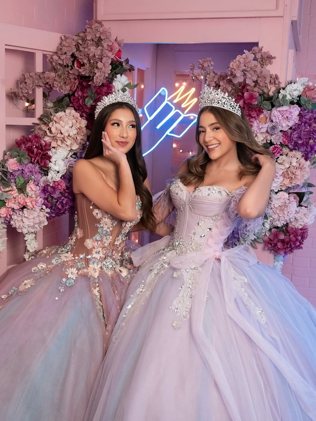 Post 4 by Vestidos Para Tus XV on Instagram (carousel)