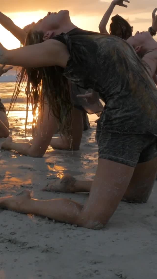Post 7 by Rachel Wainwright on Instagram (video)