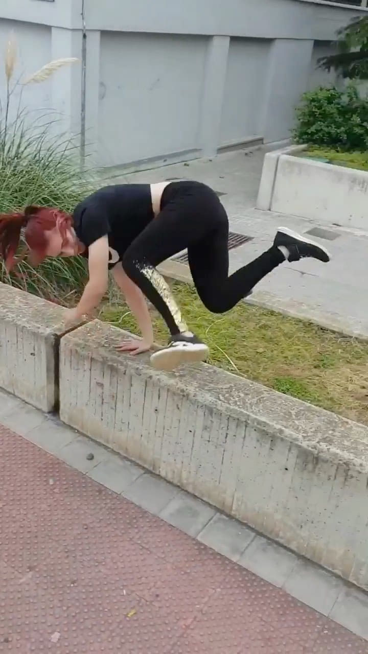 Post 2 by Tenkeri on Instagram (video)