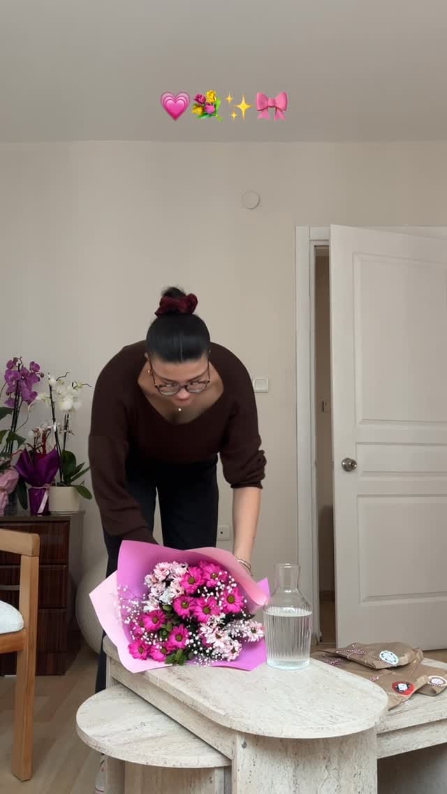 Post 6 by Aleyna Bilgin on Instagram (video)