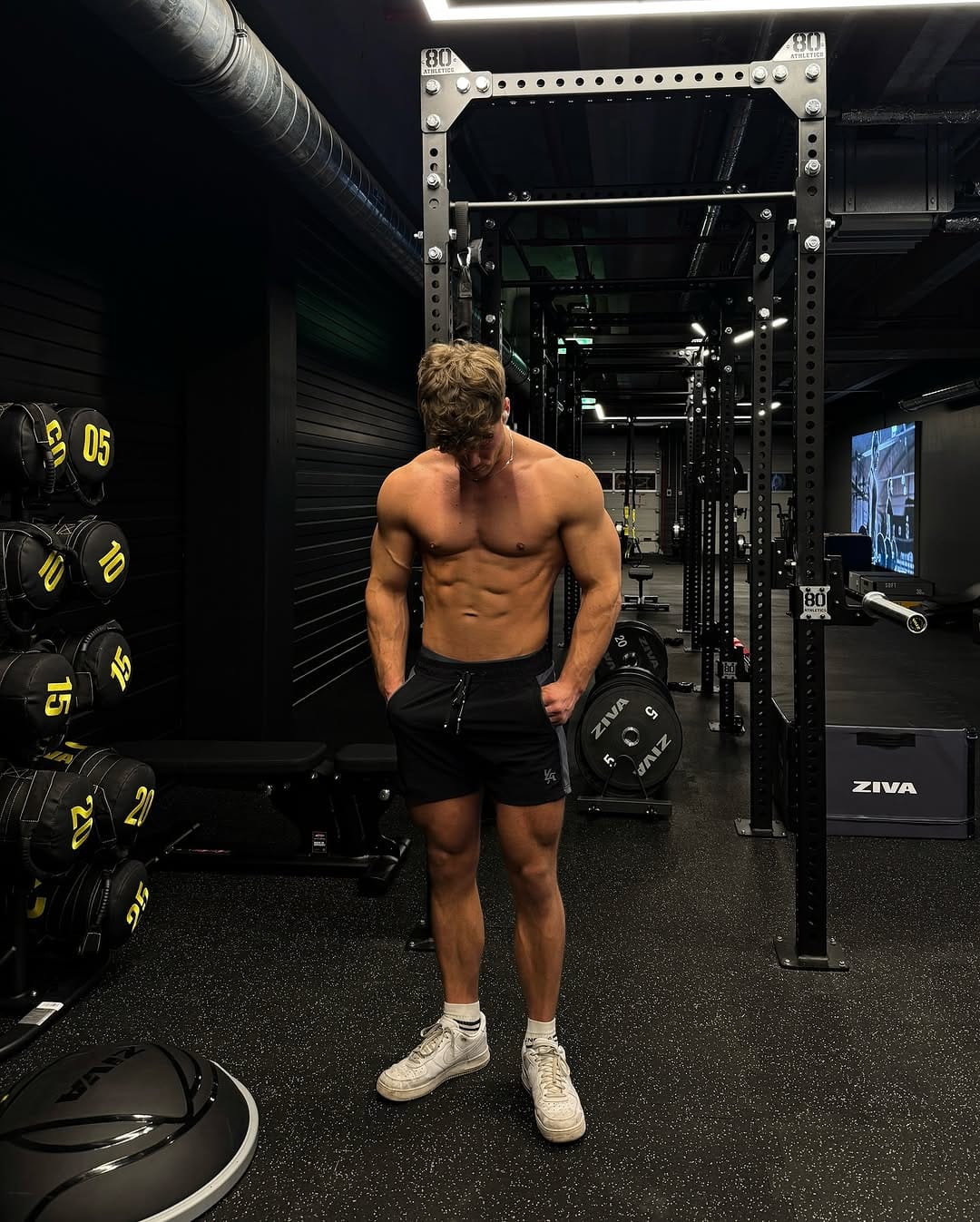 Post 9 by Fitness, Motivation & Food on Instagram (carousel)