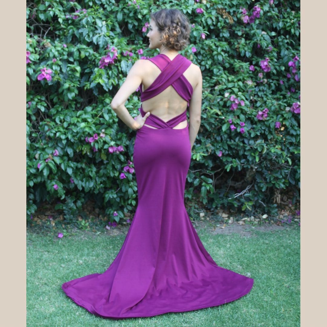 Post 1 by Renta de vestidos on Instagram (carousel)