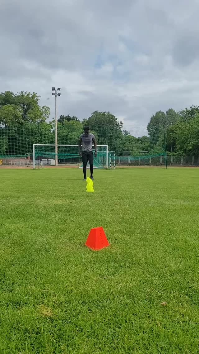 Post 3 by 🇸🇳 Khaly Iyane Thiam 🇸🇳 on Instagram (video)