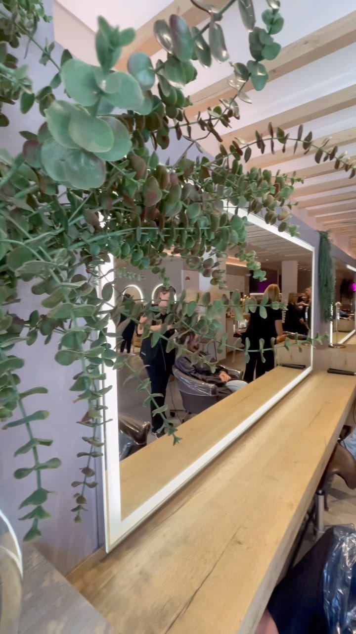 Post 10 by SALÓN  DEL  ARCO on Instagram (video)