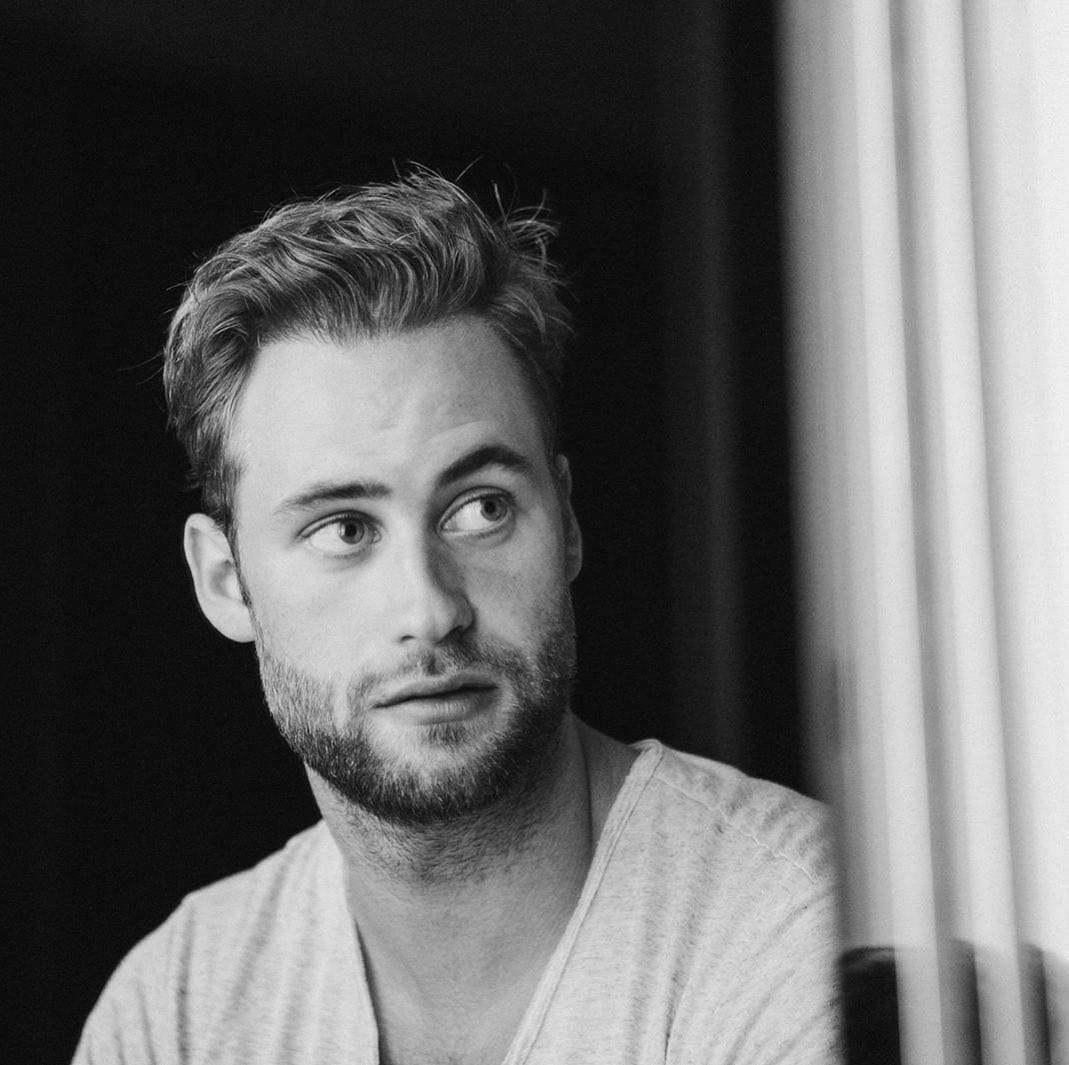 Post 9 by Bela Samuel Burgemeister on Instagram (image)