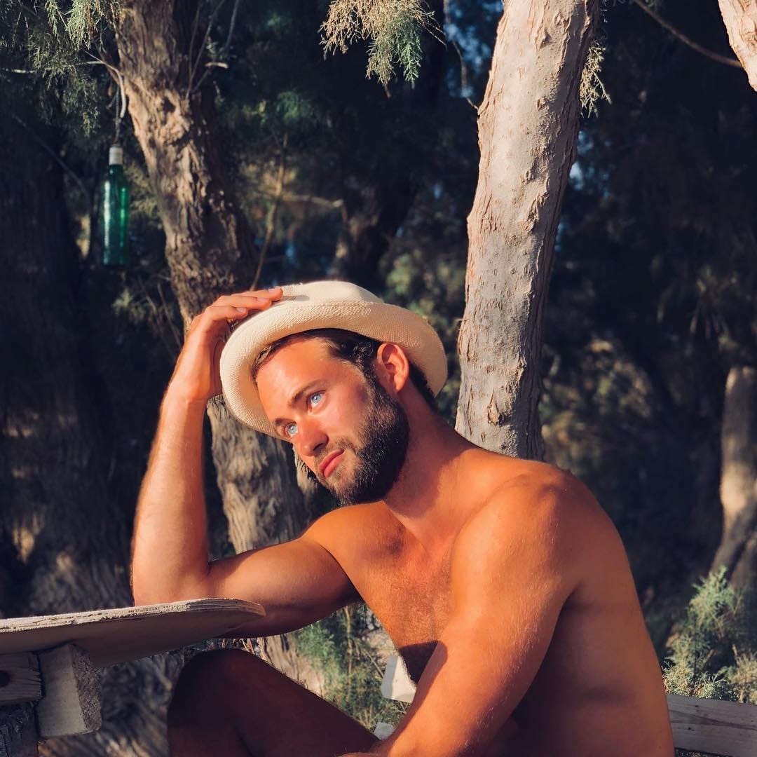 Post 10 by Bela Samuel Burgemeister on Instagram (image)