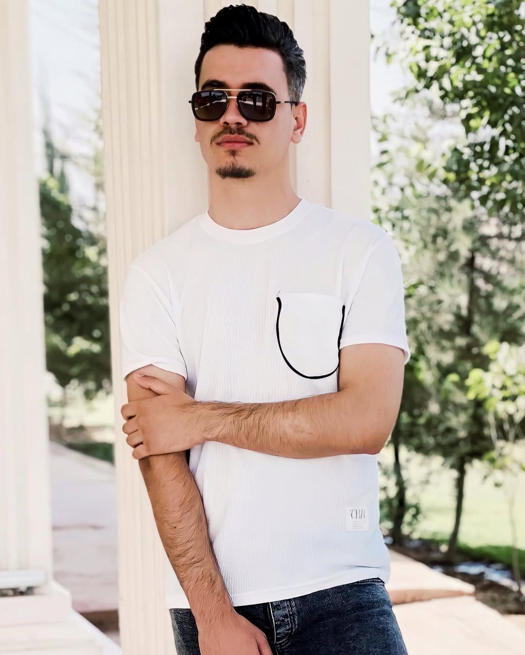 Post 6 by Ahmad Loqman on Instagram (image)