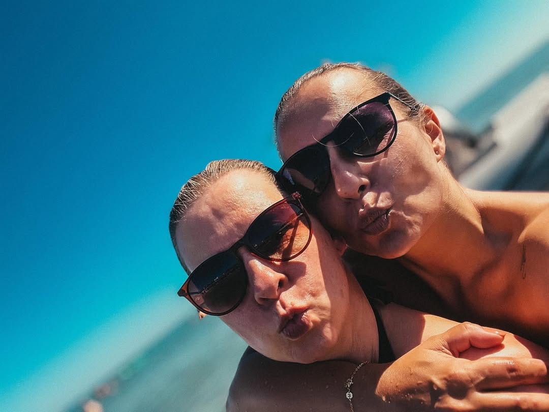 Post 10 by Manuela on Instagram (image)