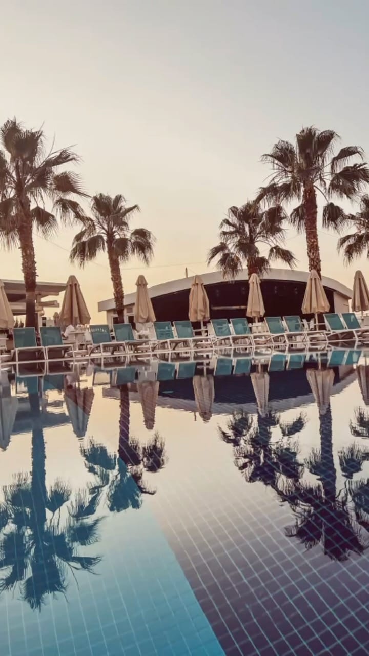 Post 3 by Manuela on Instagram (video)