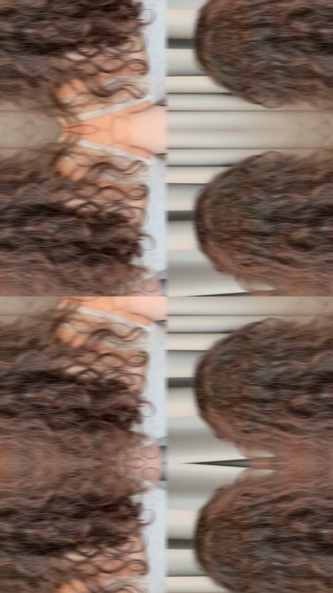 Post 5 by Elham Khosravi on Instagram (video)