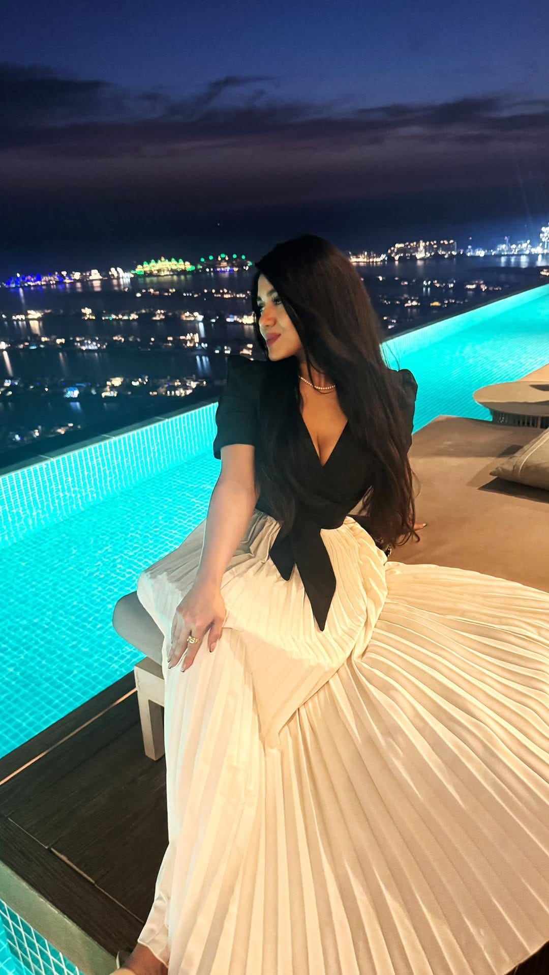 Post 6 by Madhulika Das on Instagram (video)
