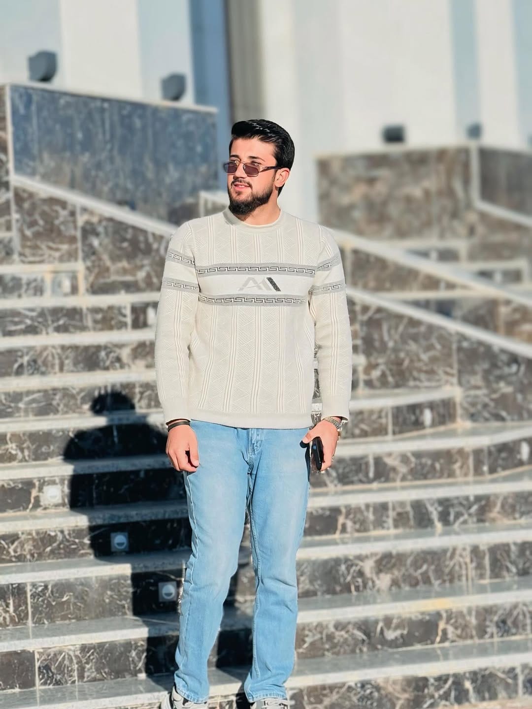 Post 6 by زةيد قورتاس عزيز on Instagram (carousel)