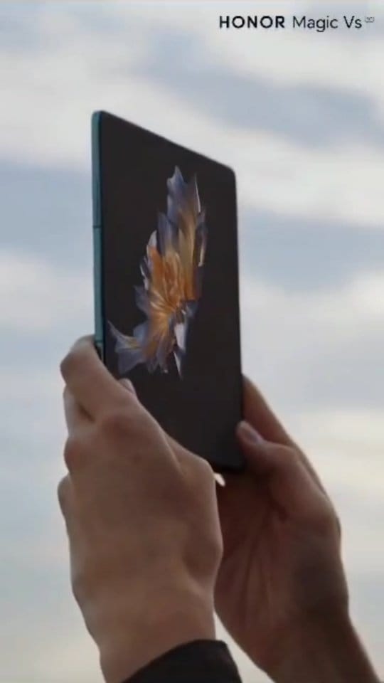 Post 8 by Blacktec (Móviles y Servicios) on Instagram (video)