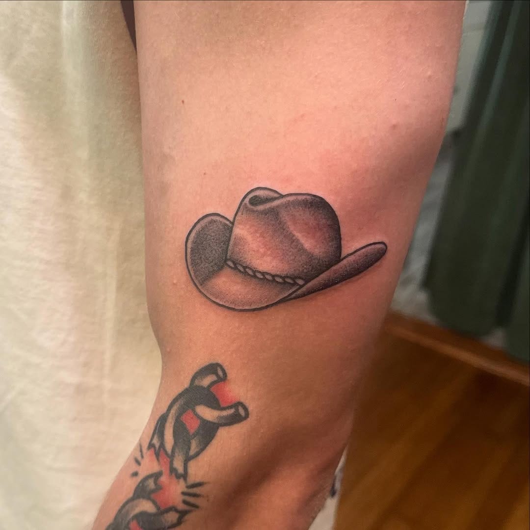Post 7 by Carlos Ybarra on Instagram (image)