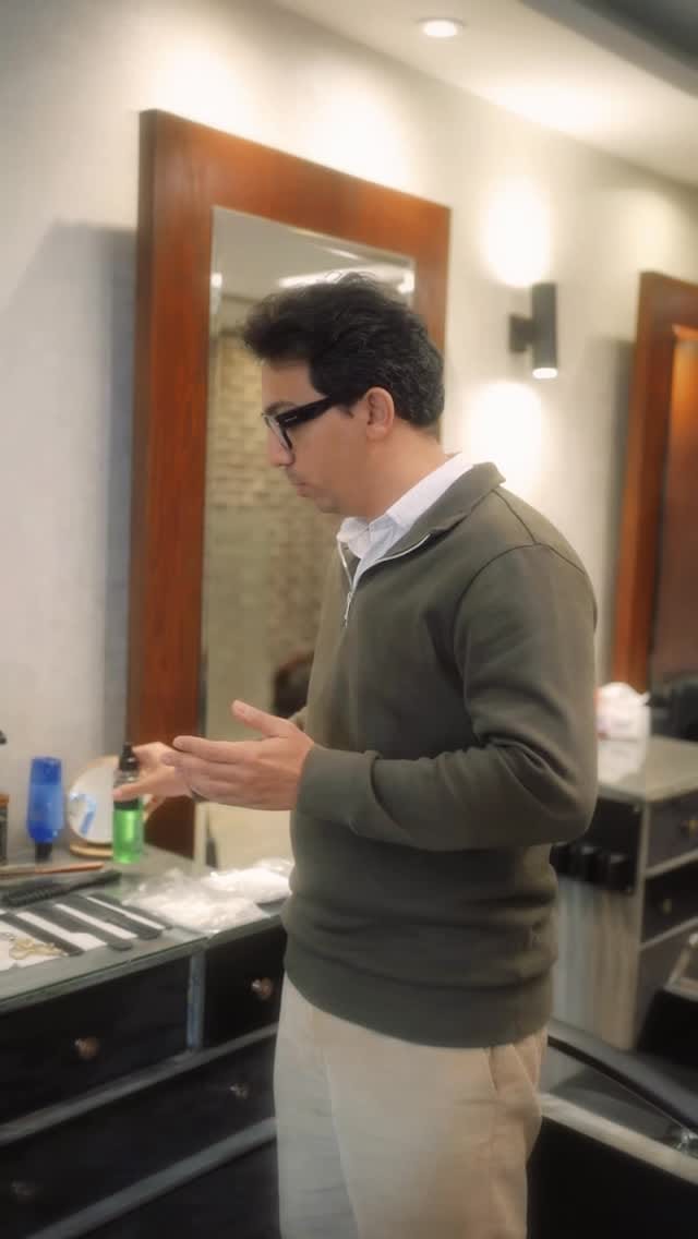 Post 4 by khero saloon on Instagram (video)