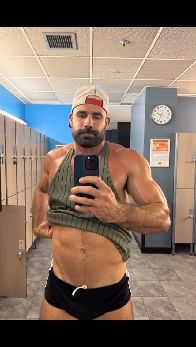 Post 1 by Minardo Vega on Instagram (video)