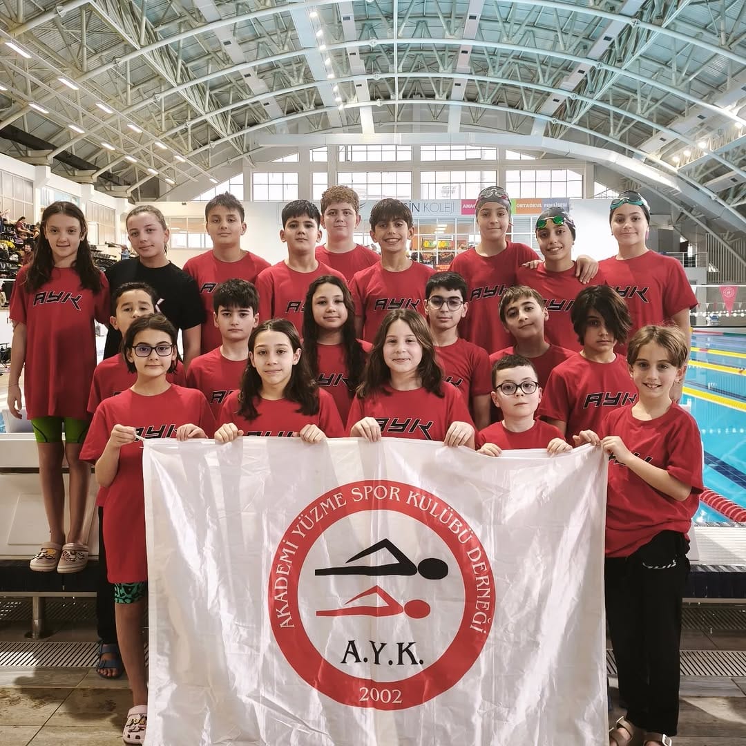 Post 1 by AKADEMİ YÜZME KULÜBÜ on Instagram (image)