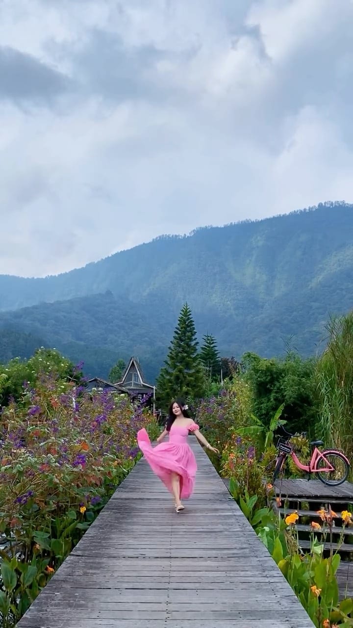 Post 3 by Cleita Ariella Diandra 🌜 on Instagram (video)
