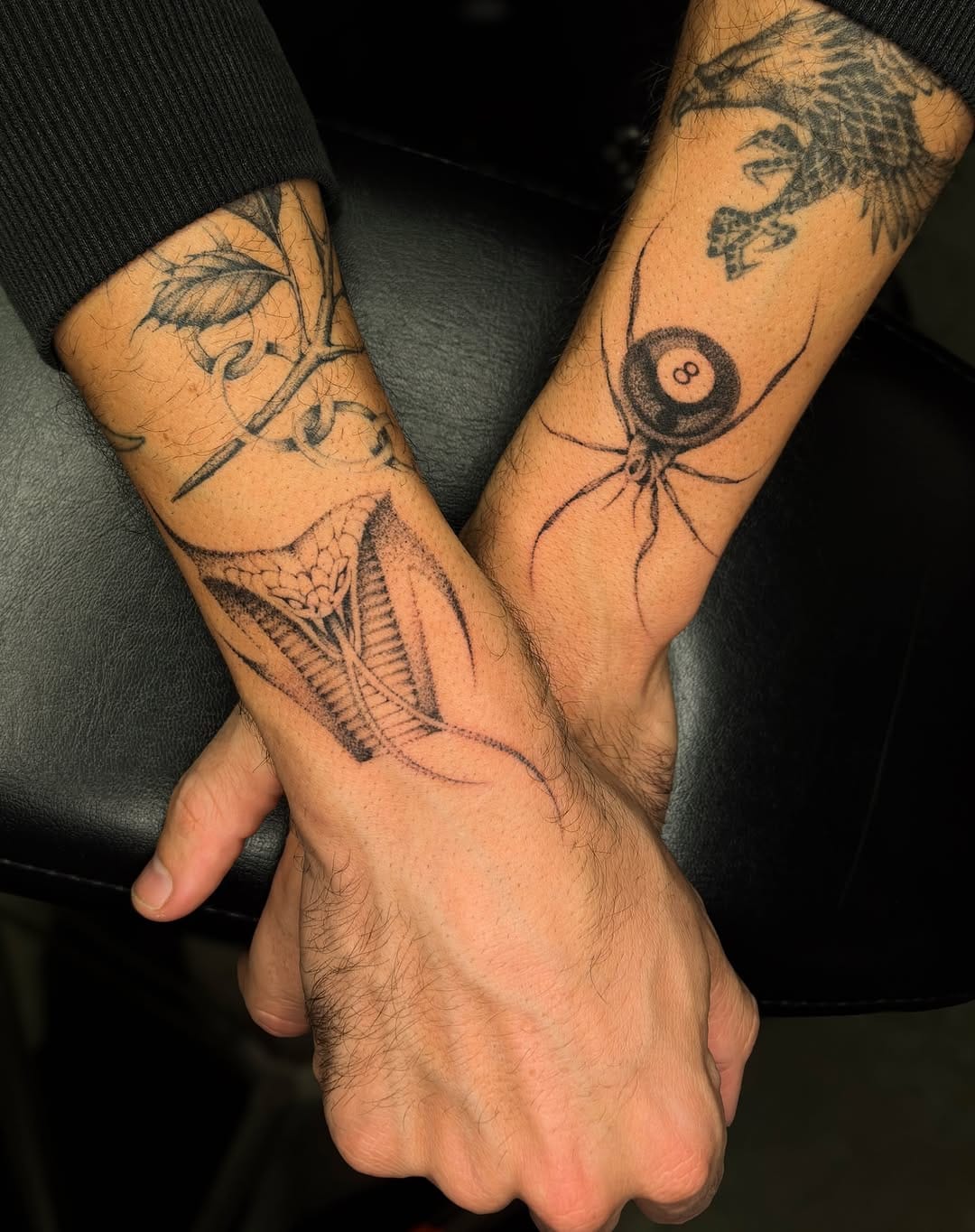 Post 6 by @tattoos4realz on Instagram (image)