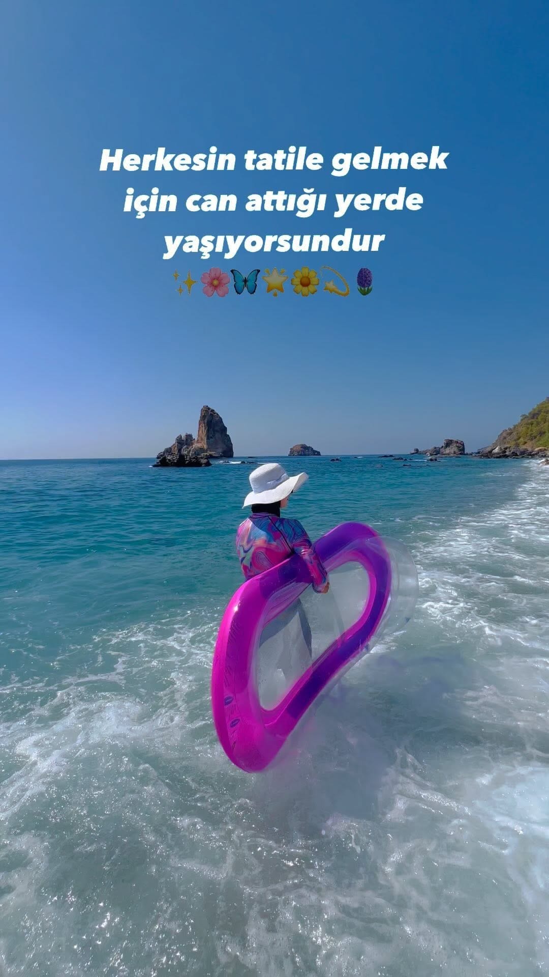 Post 8 by Özge Yazkan on Instagram (video)