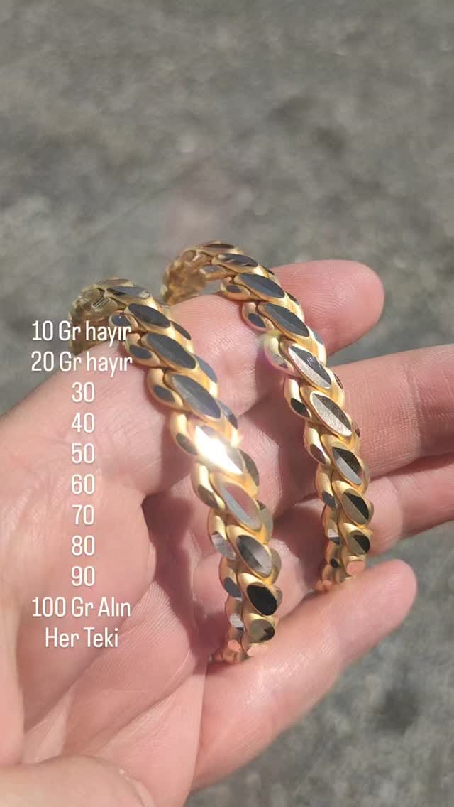 Post 2 by Karalar Kuyumculuk on Instagram (video)