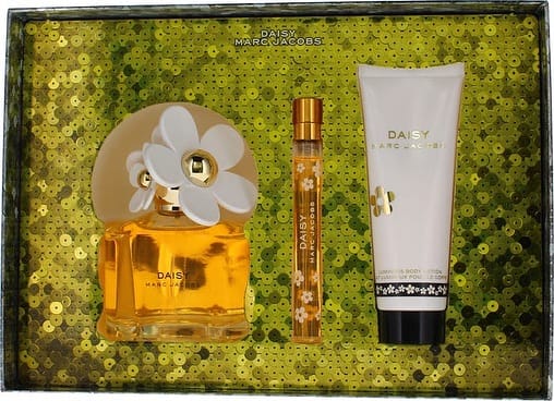 Post 10 by Kosmetika Parfum SEPHORA on Instagram (carousel)