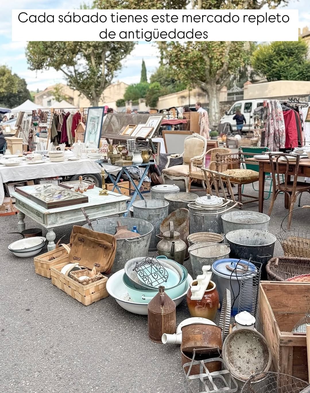 Post 9 by Un Toque Francés - Muebles Restaurados on Instagram (carousel)
