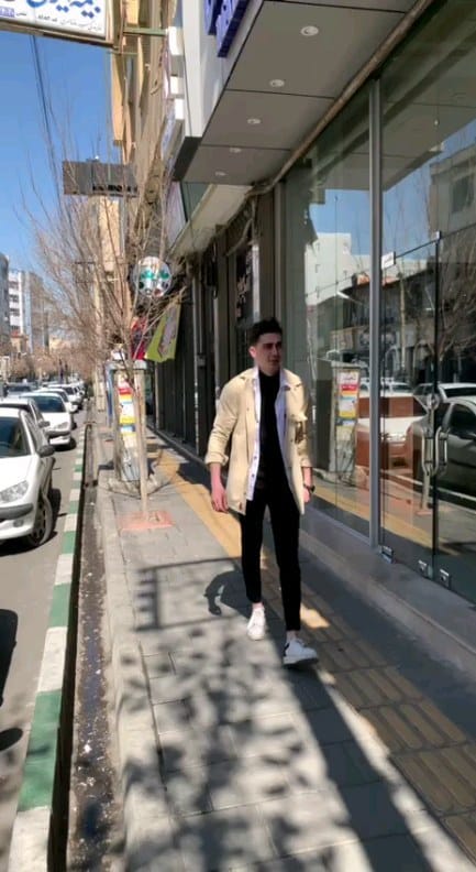 Post 8 by @dr.hair_barber on Instagram (video)