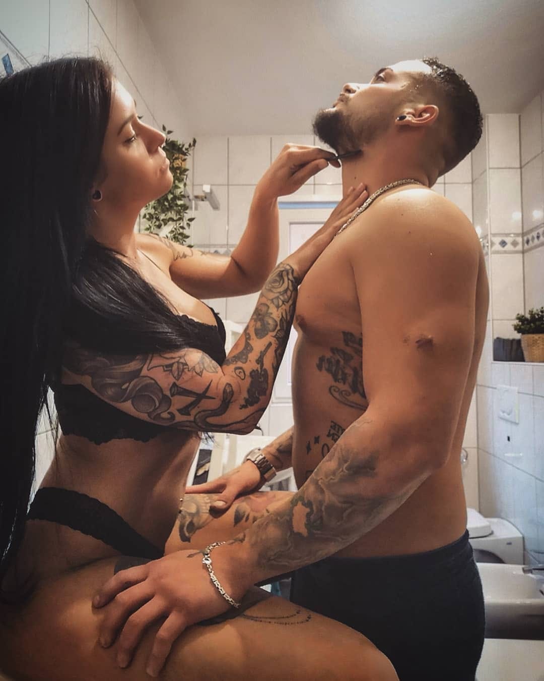 Post 8 by 𝕋𝔸𝕋𝕋𝕆𝕆𝕤 & 𝕋𝔼ℂℍℕ𝕆 🖤 on Instagram (image)