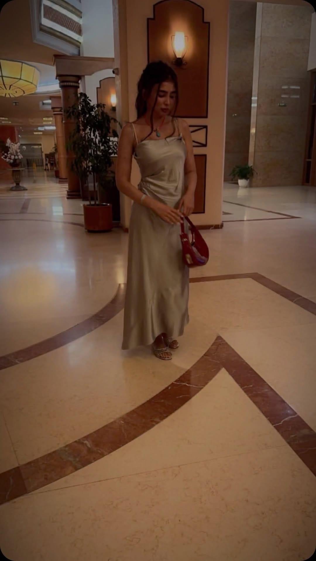 Post 10 by Diana Dimitrova on Instagram (video)
