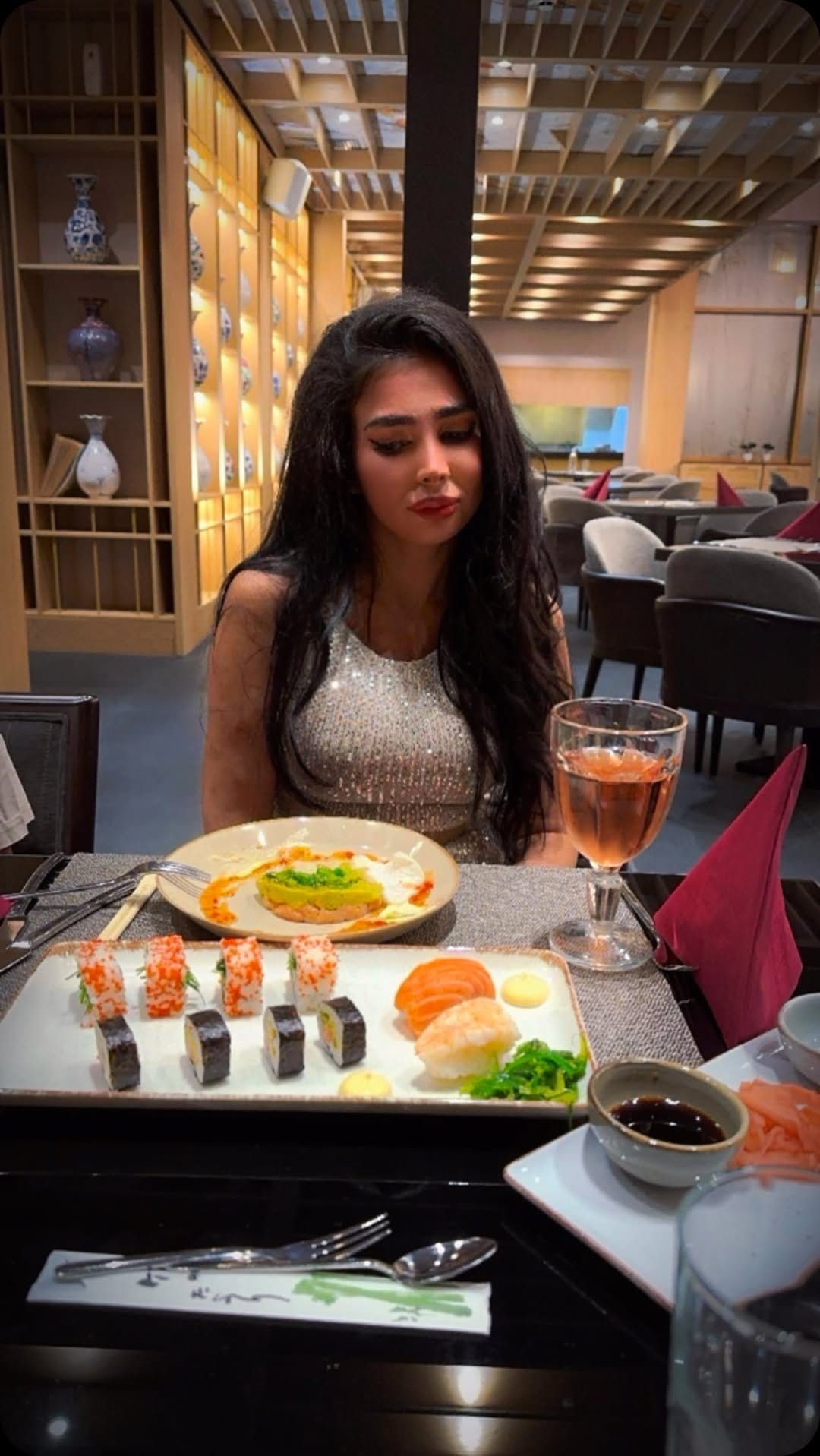 Post 6 by Diana Dimitrova on Instagram (video)