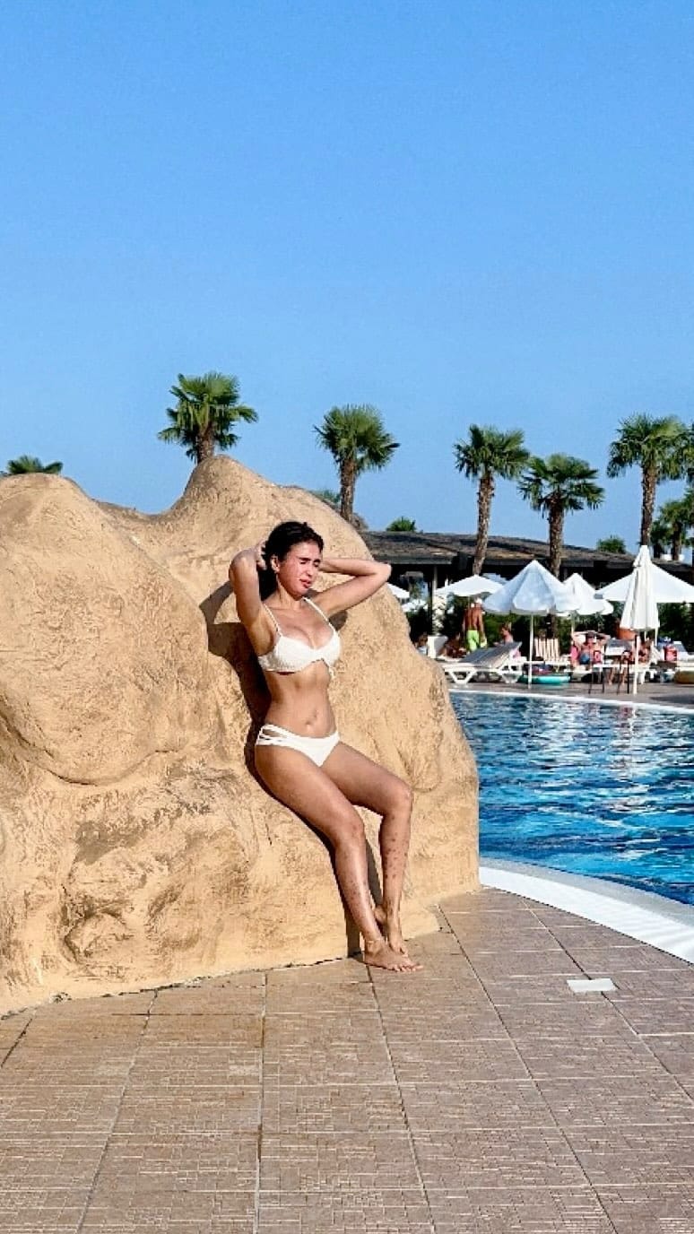 Post 9 by Diana Dimitrova on Instagram (video)