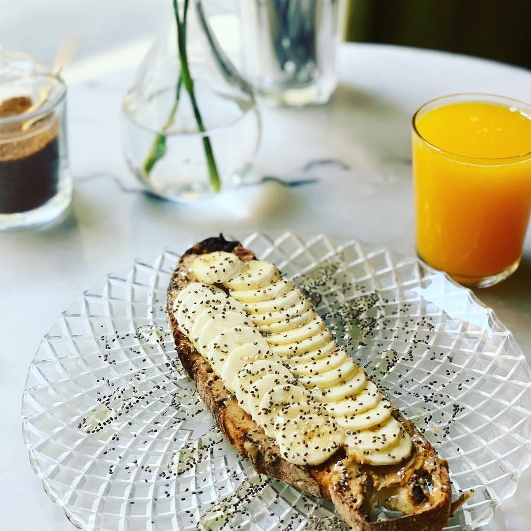 Post 3 by Bendita Helena on Instagram (image)