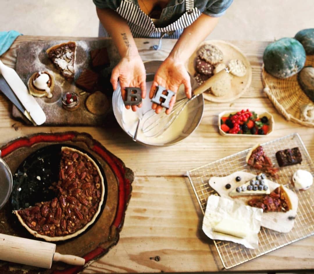 Post 2 by Bendita Helena on Instagram (image)