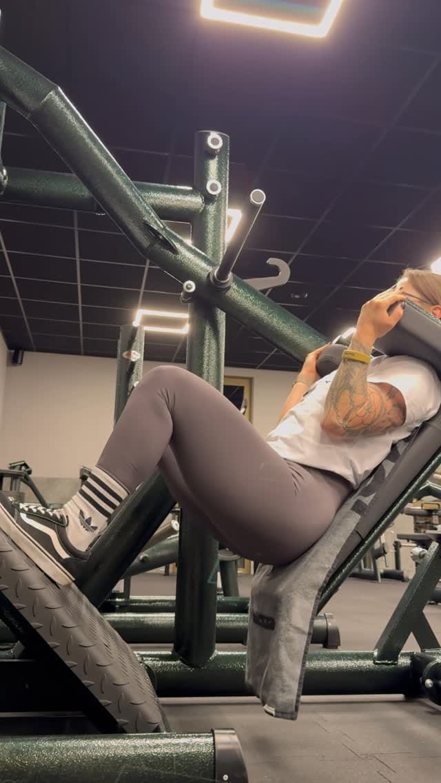 Post 2 by ᒪIᔕᗩ | ᖴITᑎEᔕᔕ & EᖇᑎäᕼᖇᑌᑎG on Instagram (video)