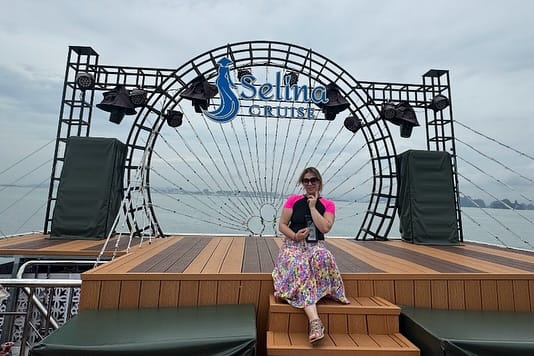 Post 3 by Mariana on Instagram (carousel)