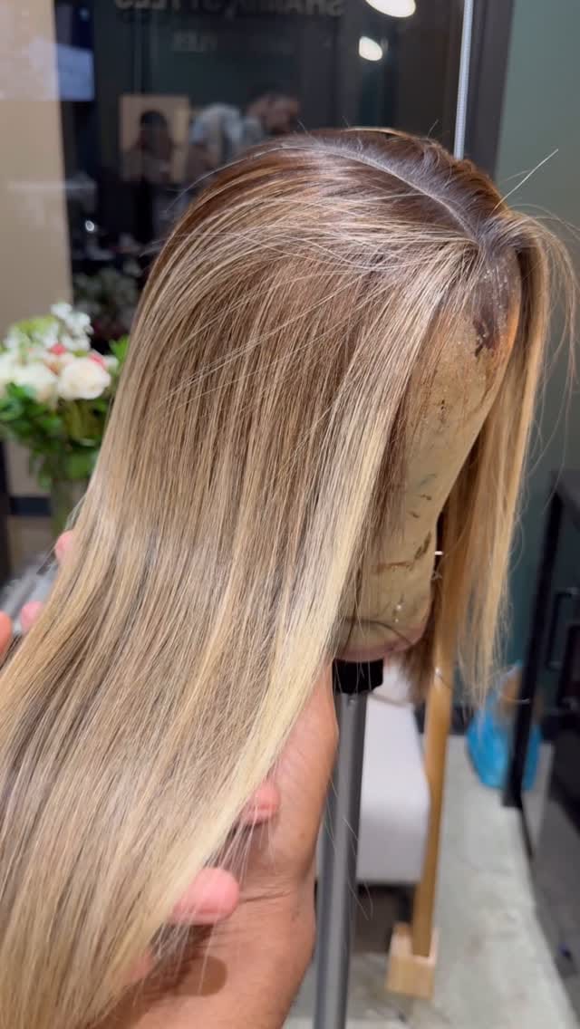 Post 7 by Shamir Wallace Hair on Instagram (video)