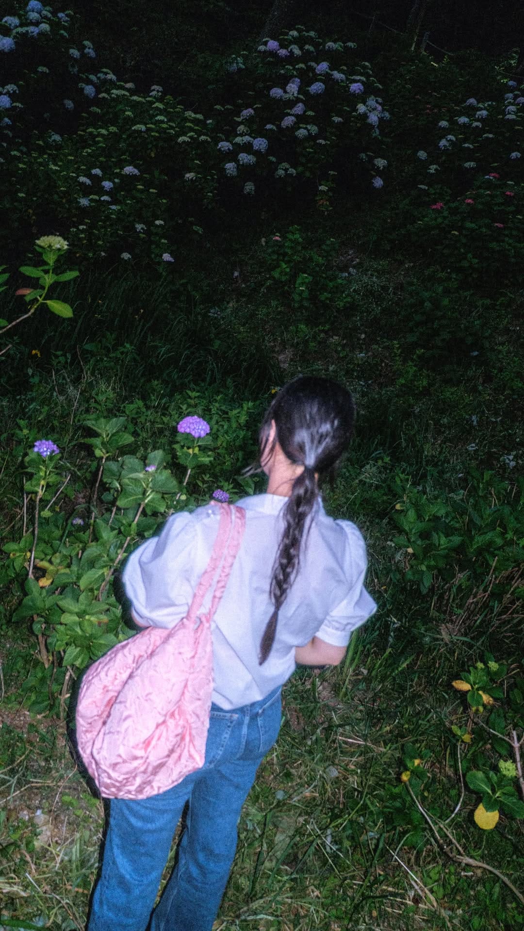 Post 10 by 레드크리스탈_에코백 파우치 on Instagram (video)