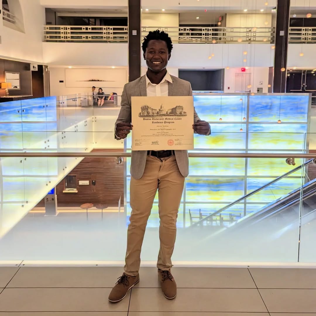 Post 10 by Joël Train Bagah 🇹🇬🇺🇸 M.D. on Instagram (carousel)