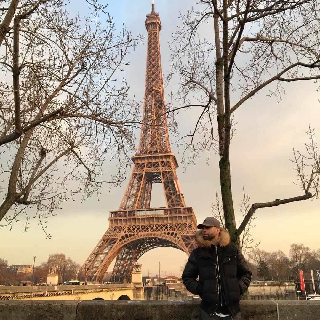 Post 7 by JM on Instagram (image)